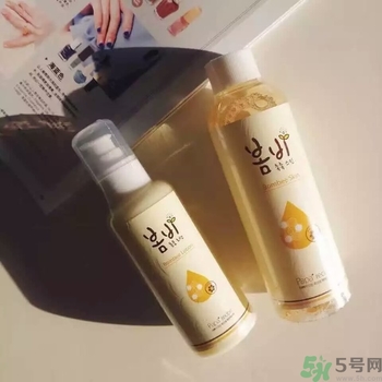 春雨水乳好用嗎？春雨蜂蜜水乳怎么樣？