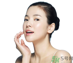 秋季皮膚起皮怎么回事？秋季皮膚護理小常識