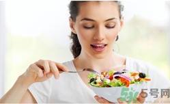 秋季如何保養(yǎng)腸胃？秋季吃什么對腸胃好？