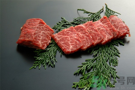 口腔潰瘍可以吃牛肉嗎？口腔潰瘍能不能吃牛肉？
