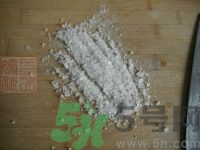五仁月餅是哪五仁？五仁月餅是哪五種材料？