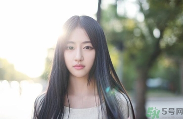 17歲女生下面很癢是為什么？高中女生下面很癢是怎么回事？