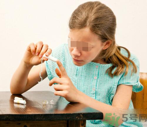 用衛(wèi)生棉條可以游泳嗎？游泳后要更換衛(wèi)生棉條嗎？