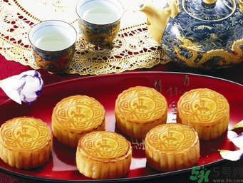糖尿病人可以吃月餅嗎？糖尿病人吃月餅注意事項