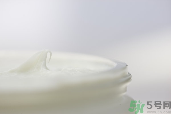 妝前乳有必要用嗎？妝前乳什么時候用？