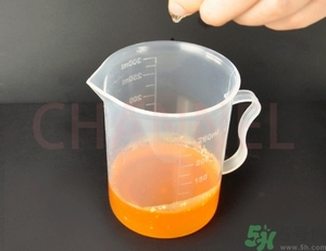 潤唇膏怎么做？潤唇膏自制方法