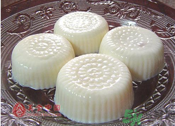 冰皮月餅怎么做好吃？冰皮月餅及餡兒的做法推薦