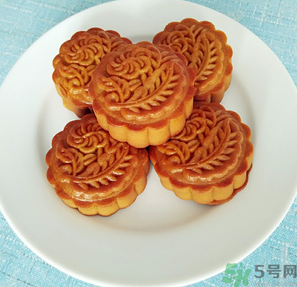 血糖高的人可以吃月餅嗎？血糖高的人怎樣吃月餅？