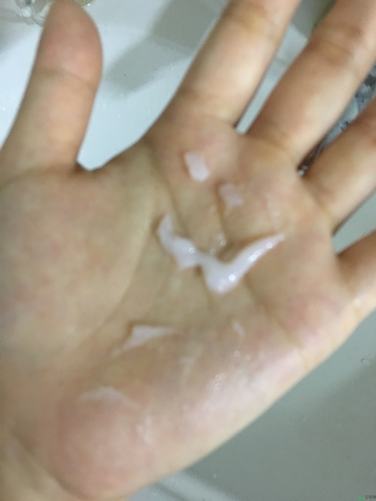 春雨和水光面膜哪個好？春雨面膜和水光面膜哪個好？
