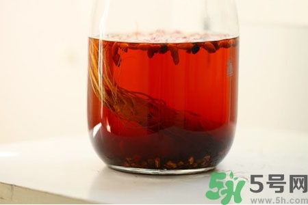 藥酒的好處有哪些？長期喝藥酒的好處有什么？