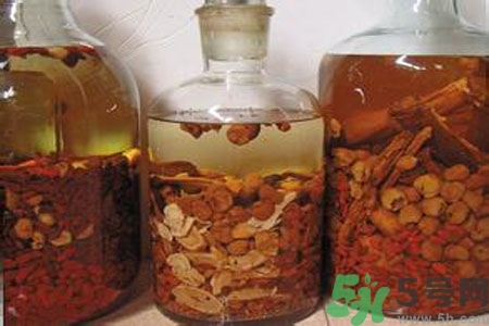 藥酒的好處有哪些？長期喝藥酒的好處有什么？