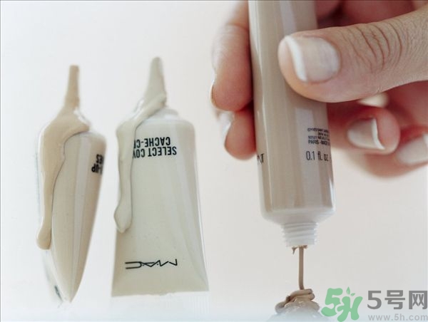 bb霜過期了還能用嗎？bb霜的保質(zhì)期一般是多久？