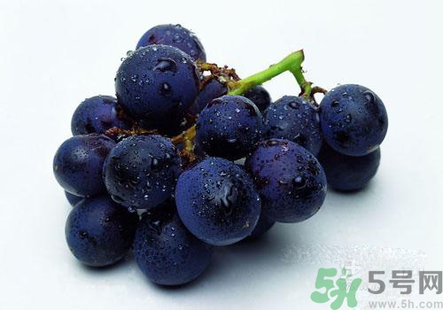 吃葡萄要吐皮嗎？吃葡萄皮好不好？