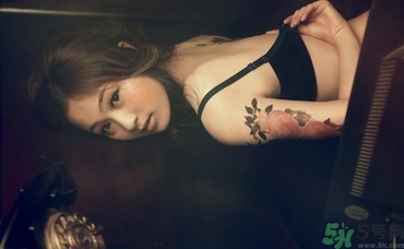女生紋身紋哪兒比較好看？紋身可以徹底洗掉嗎？