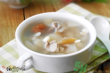 麥冬泡水喝的功效有哪些？麥冬泡水有什么禁忌？