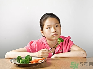 寶寶挑食不愛吃飯怎么辦？寶寶挑食怎么辦？