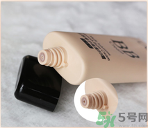 粉底液有隔離作用嗎？粉底液有什么作用？