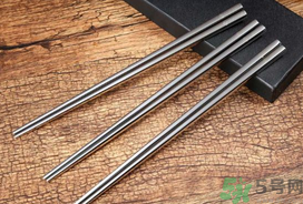 用不銹鋼筷子吃飯好不好？不銹鋼筷子有毒嗎？