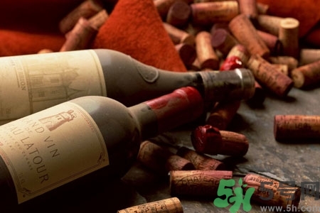 紅酒開瓶器怎么用？沒有開瓶器怎么開紅酒？