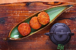 冰皮月餅和普通月餅的區(qū)別 蘇式月餅和廣式月餅的區(qū)別？