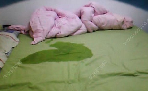 15歲男孩為什么會(huì)尿床？15歲男孩尿床怎么治療？