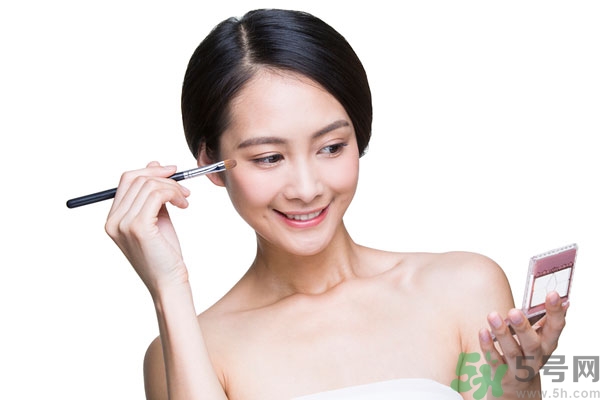 眼影干了怎么辦？眼影保質(zhì)期一般多久？