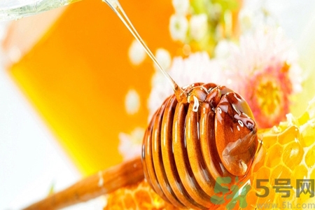 ?蜂蜜怎么吃才有營養(yǎng)？蜂蜜的鑒別方法是什么？