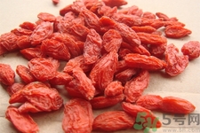 枸杞子泡酒可以壯陽嗎？枸杞子泡酒有副作用嗎？
