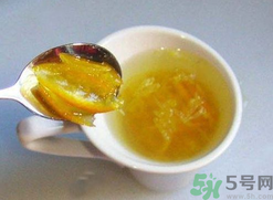 柚子皮可以泡水喝嗎？柚子皮泡水喝的功效