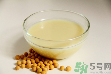 豆?jié){是堿性還是酸性？豆?jié){是涼性還是熱性？