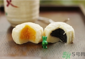 冰皮月餅和冰淇淋月餅有什么區(qū)別？冰皮月餅和冰淇淋月餅哪個好吃？