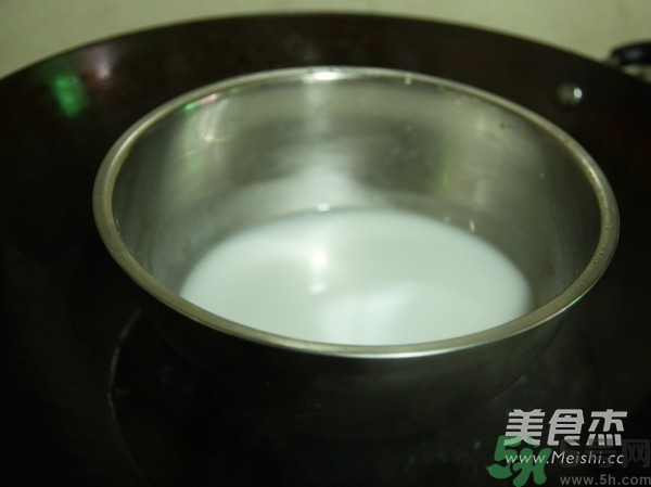 水晶月餅用的什么粉？水晶月餅的做法及配方
