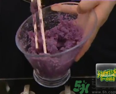水晶月餅用的什么粉？水晶月餅的做法及配方