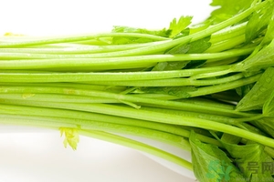芹菜汁能去斑嗎？芹菜汁可以做面膜嗎？