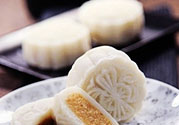 冰皮月餅和冰淇淋月餅有什么區(qū)別？冰皮月餅和冰淇淋月餅哪個好吃？