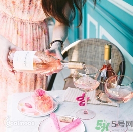 玫瑰紅酒軟糖哪里買？玫瑰紅酒小熊軟糖多少錢？