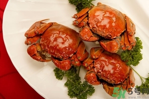 蘋(píng)果和螃蟹能一起吃嗎？吃螃蟹不能吃什么水果和食物？