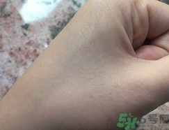 菲詩小鋪水光無瑕氣墊修顏乳怎么用？菲詩小鋪氣墊cc使用方法