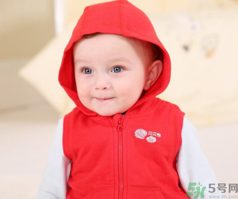 九月份出生的寶寶穿什么衣服？九月寶寶穿衣注意事項