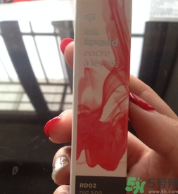 菲詩小鋪水墨絢染水潤唇彩怎么樣？菲詩小鋪唇彩好用嗎？