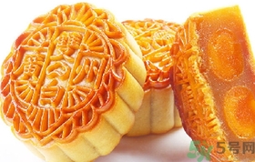 蓮蓉月餅的餡料是什么？蓮蓉月餅的餡料怎么做？