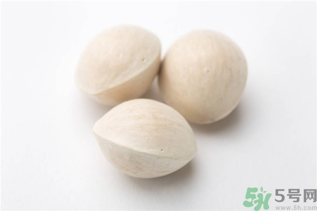 白果什么時候成熟？沒熟的白果能不能吃？