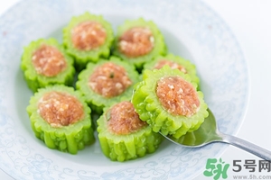 喝苦瓜汁會影響月經(jīng)嗎？來月經(jīng)可以喝苦瓜汁嗎？
