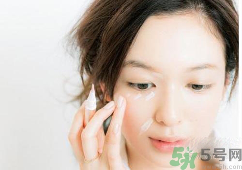敷完面膜不洗臉會(huì)怎樣？敷完面膜不洗臉有什么危害？