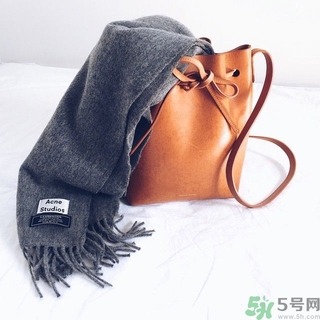 Mansur Gavriel水桶包價(jià)格多少錢？Mansur Gavriel水桶包尺寸大小