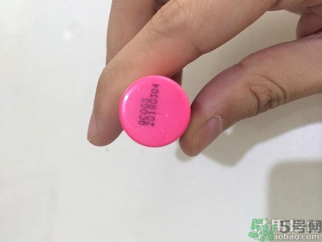 夢妝唇膏筆怎么用?夢妝唇膏筆使用方法。