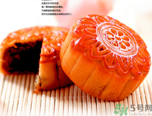 仟吉月餅好吃嗎？仟吉月餅和元祖月餅?zāi)膫€比較好？