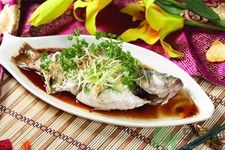如何挑選新鮮魚？怎樣吃到不被污染的魚？