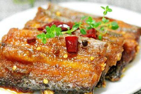 如何挑選新鮮魚？怎樣吃到不被污染的魚？