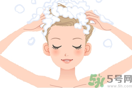 頭皮癢白醋可以洗頭嗎？頭皮癢怎么用醋洗頭？